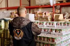 مباحث التموين: توقيف 8 تجار مخالفين وتحرير تعهدات بحق 53 آخرين