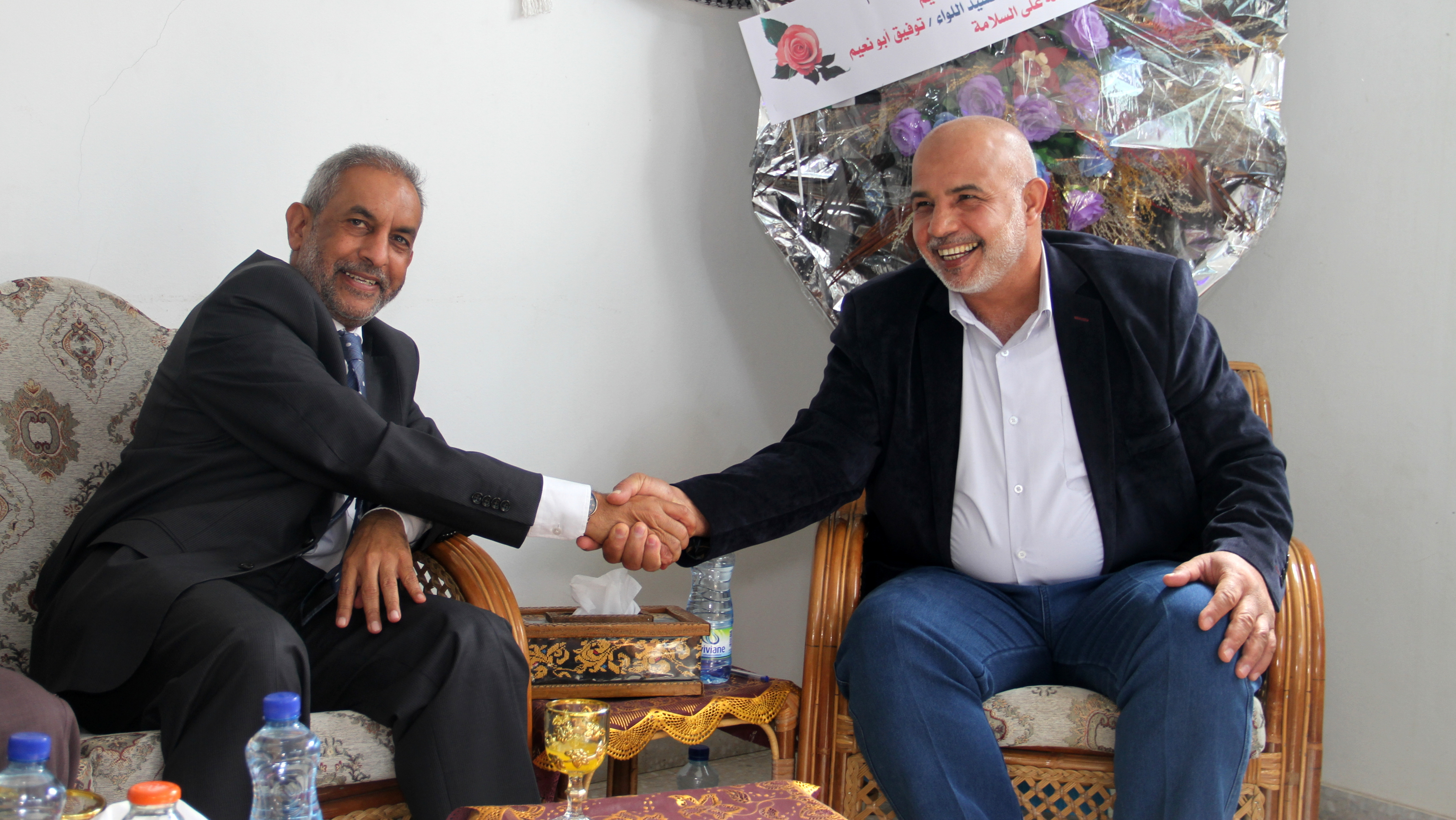 زيارة سفير جنوب أفريقيا للواء توفق أبو نعيم في بيته