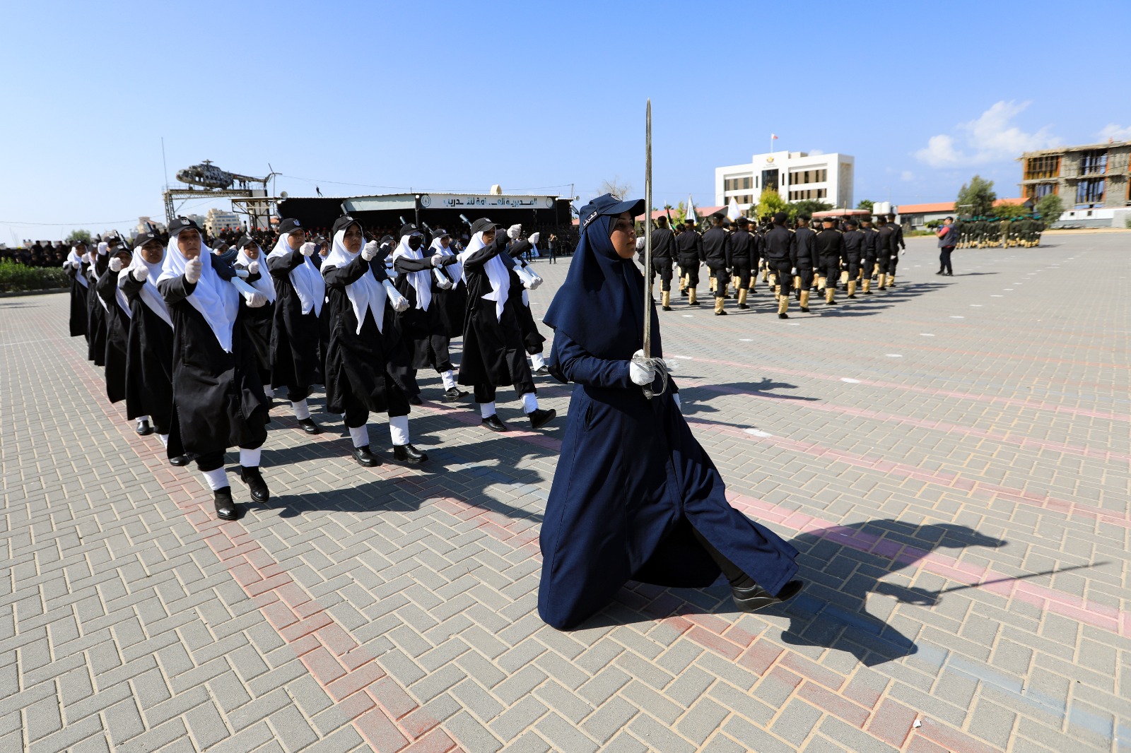 مديرية التدريب تُخرج عددًا من الدورات التدريبية فوج الشهيدين (عابد والعلاونة)