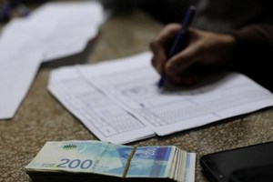 مباحث التموين برفح تتلف 1191 كجم من مواد غذائية منتهية الصلاحية