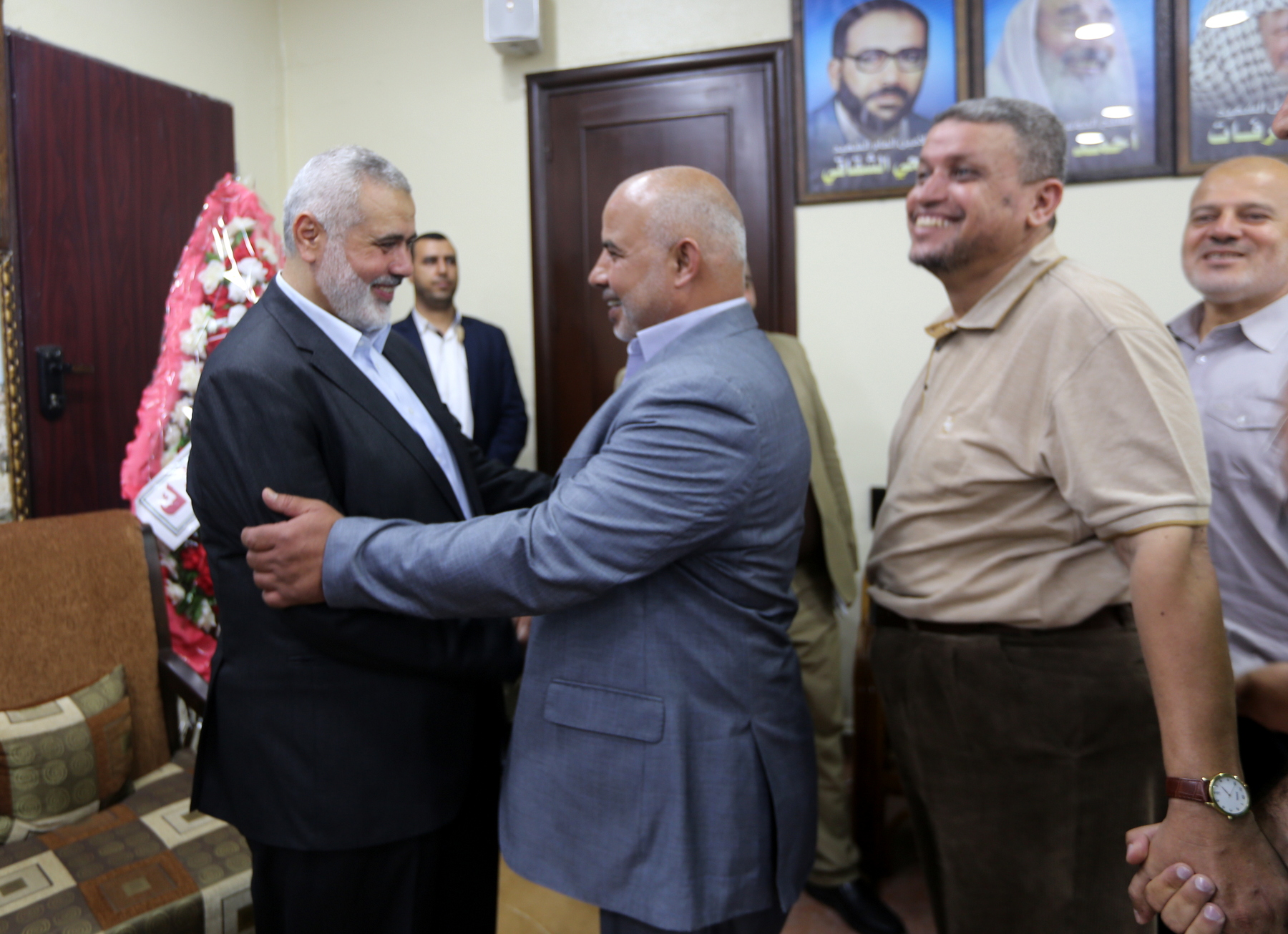 قيادة الداخلية تستقبل معايدة الأجهزة الأمنية والإدارات المركزية