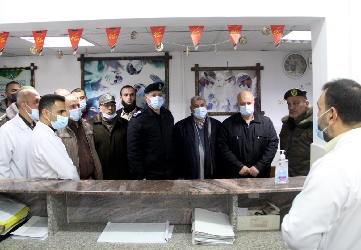 قيادة الداخلية تتفقد مستشفَيي "كمال عدوان" و"الجزائري"