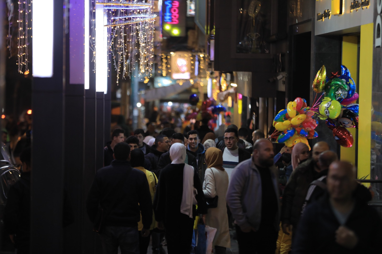 أجواء استقبال شهر رمضان المبارك في عدد من مناطق قطاع غزة