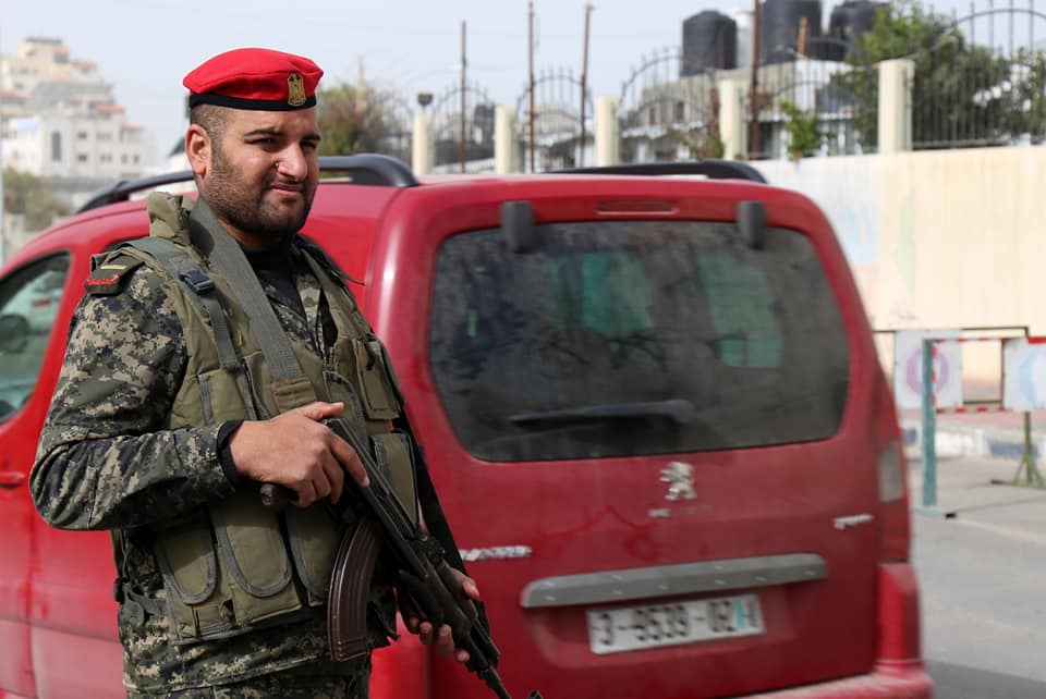 أجهزة الداخلية تُساند جماهير شعبنا المشاركة في مليونية الأرض والعودة