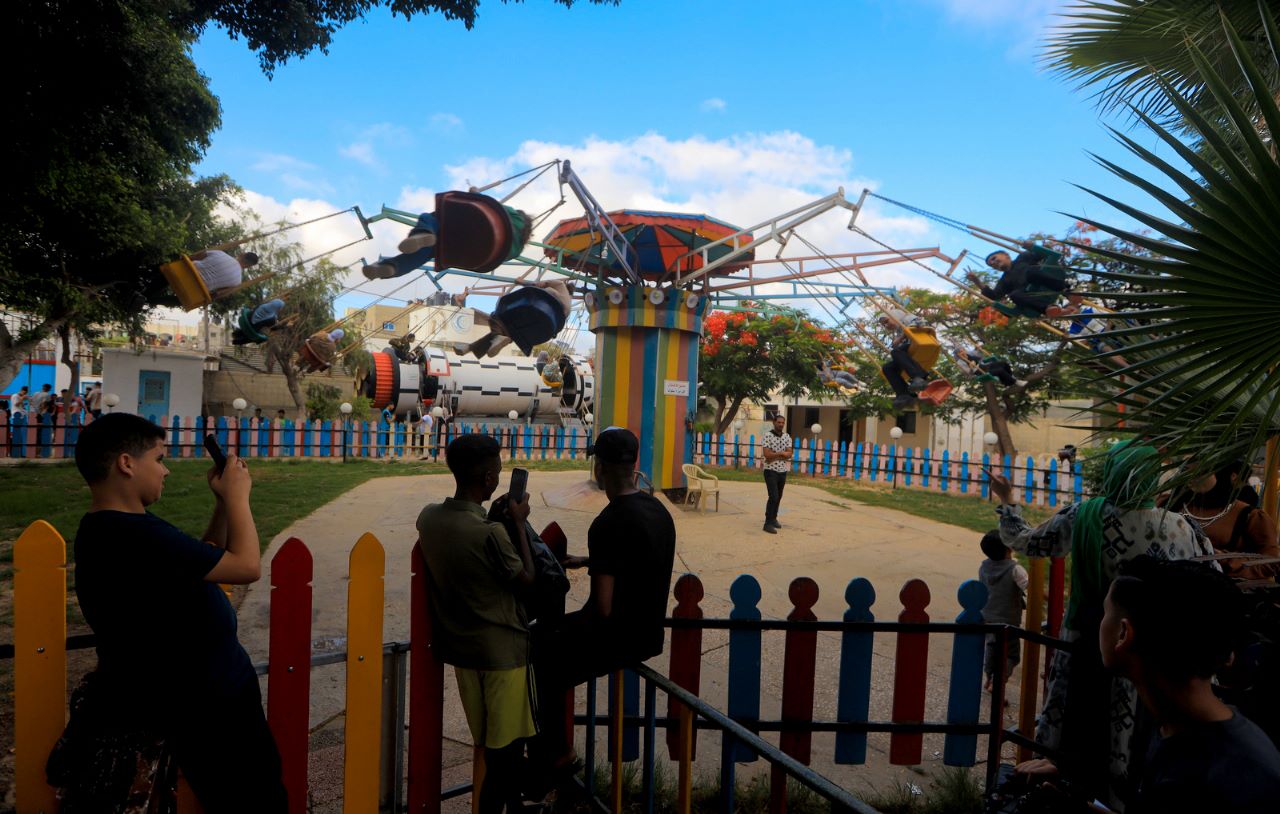 قضاء المواطنين في غزة إجازة عيد الأضحى المبارك