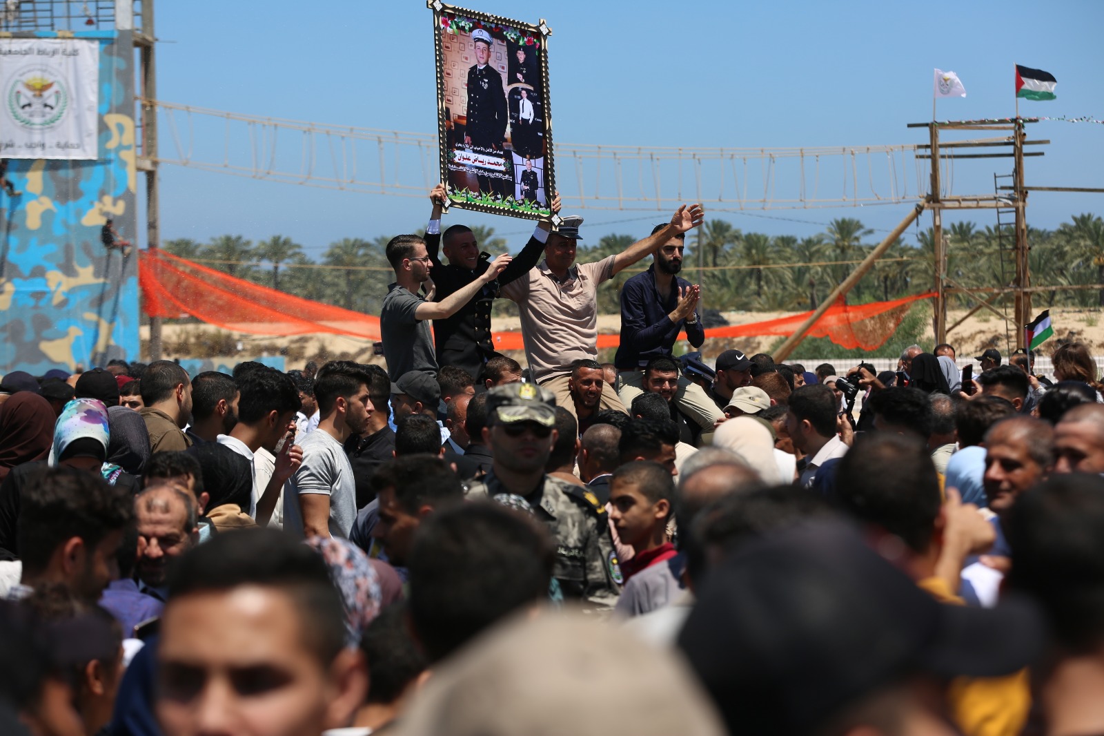 كلية الرباط الجامعية تخرج دفعتي العلوم الشرطية الـ 10 و"البحرية الـ 5"