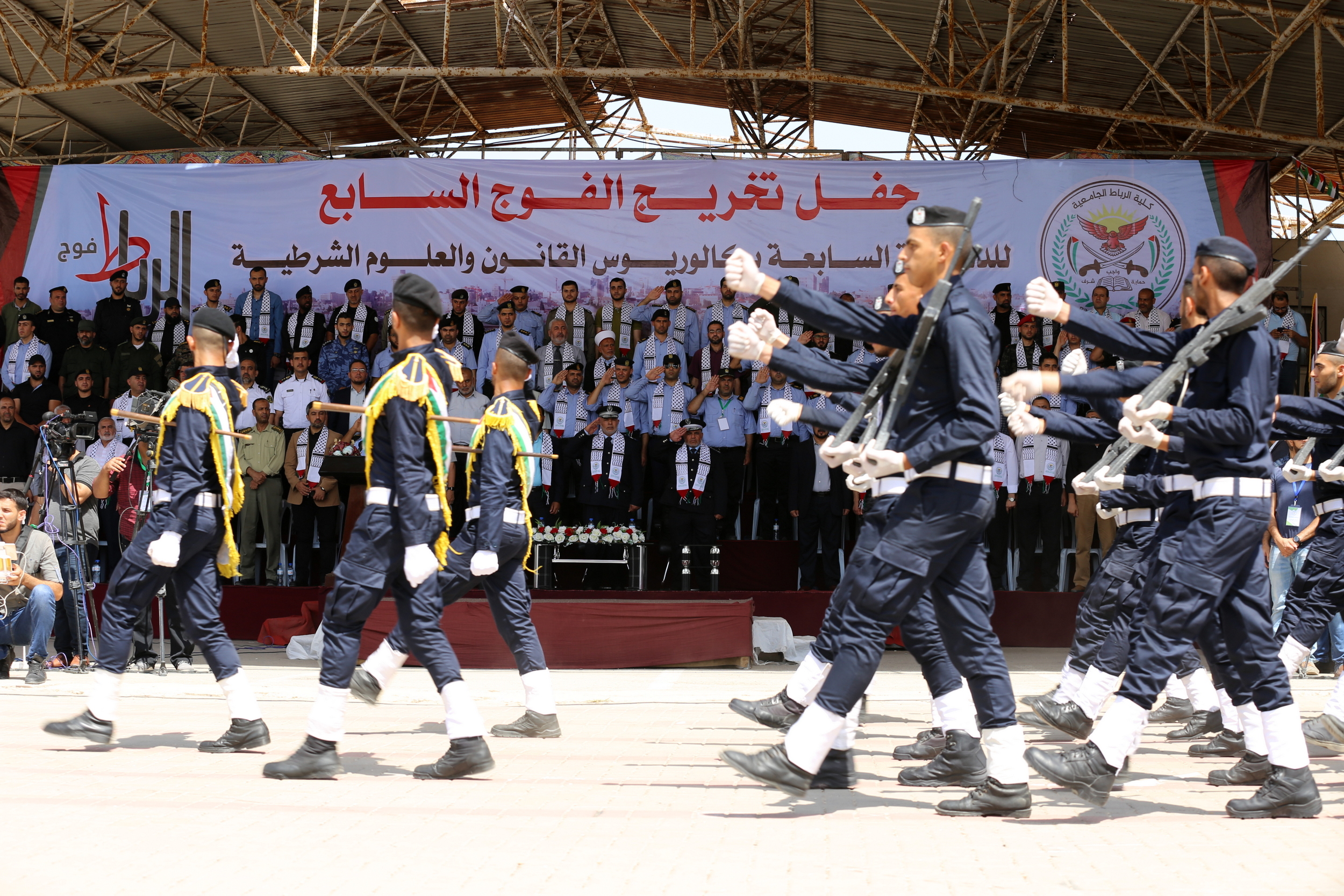 كلية الرباط تُخرّج دفعة البكالوريوس السابعة في القانون والعلوم الشرطية