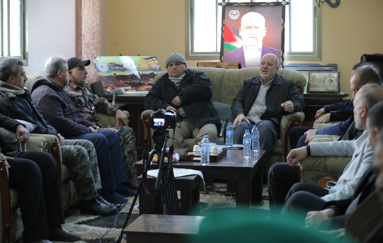 قيادة "الداخلية" تزور عائلة الوزير الشهيد سعيد صيام في الذكرى 14 لاستشهاده