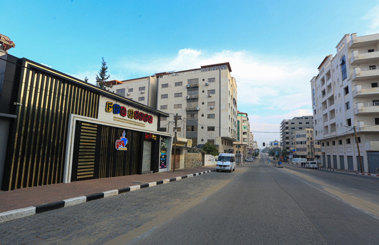 الإغلاق الكامـل بـغزة "الجمعة والسبت" يتواصل للأسبوع الرابع
