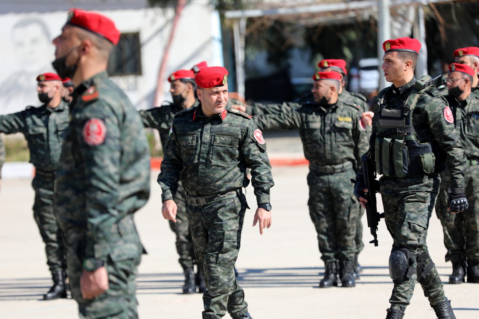 الشرطة العسكرية تنظم طابور أركان مركزي لمنتسبيها