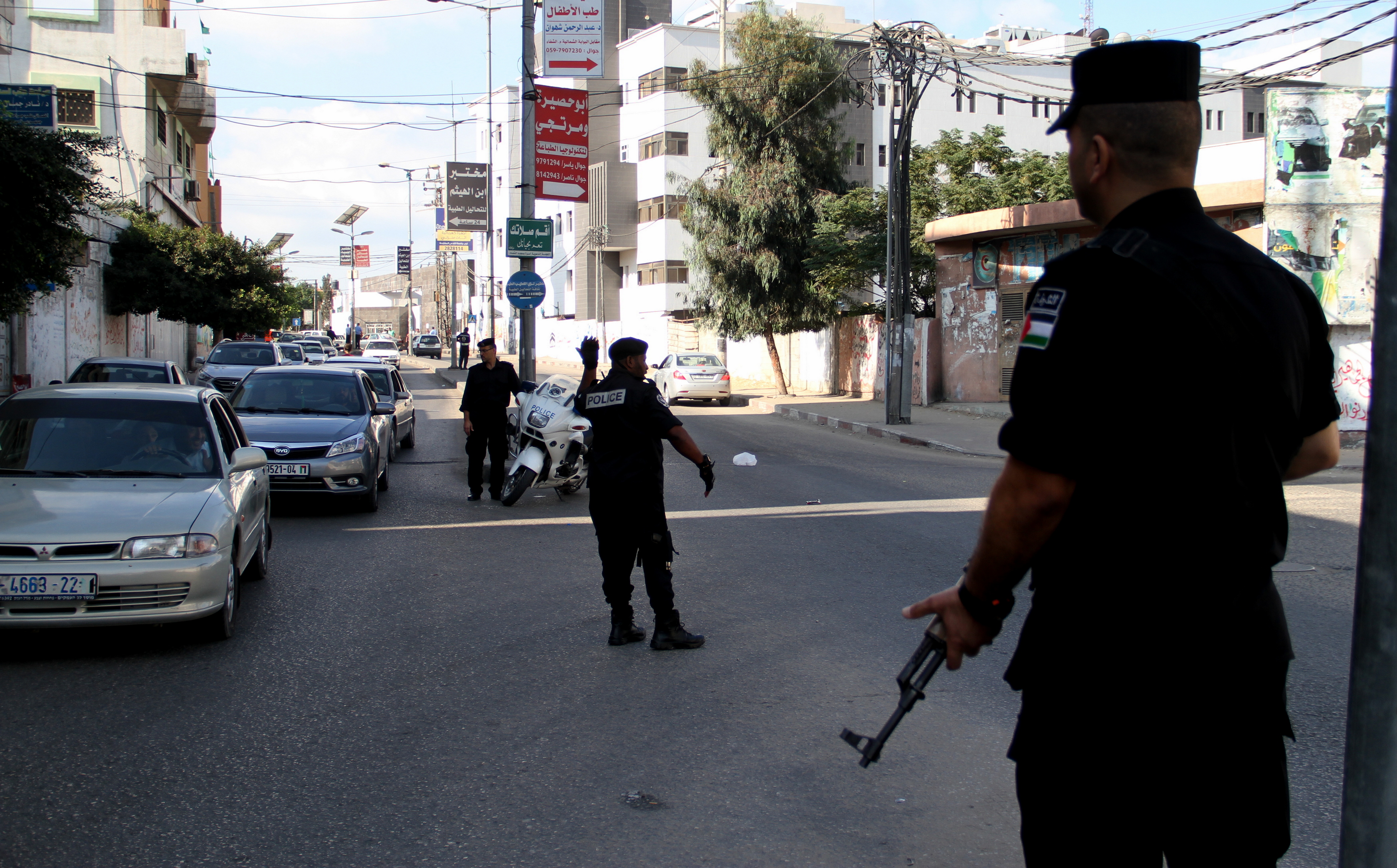 الأجهزة الأمنية تؤمن جولة رئيس الوزراء في غزة