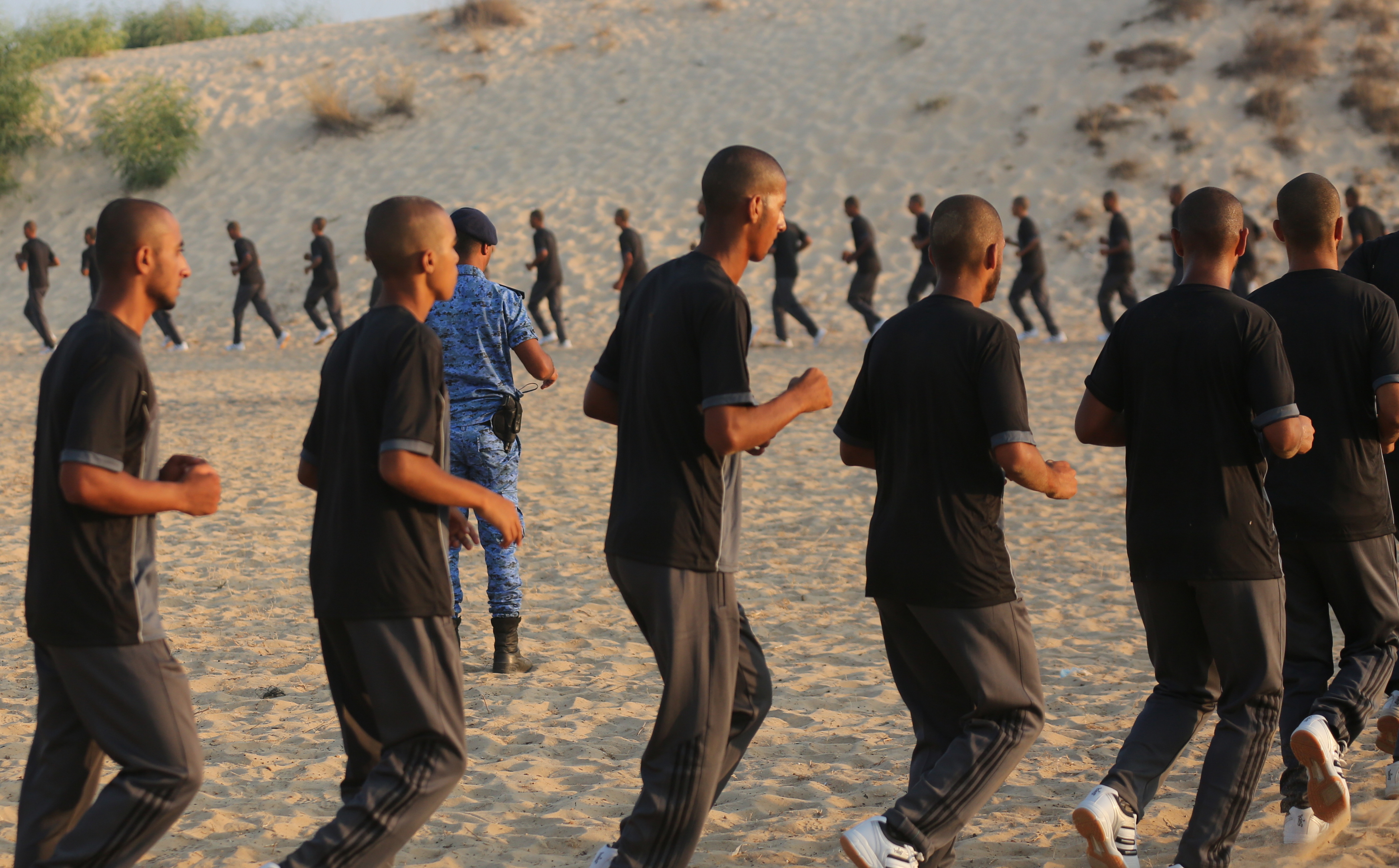 الدورة المغلقة لدفعة البكالوريوس التاسعة والعلوم البحرية الرابعة