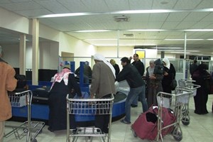 "860" مسافراً يغادرون معبر رفح في ثاني أيام عمله استثنائياً