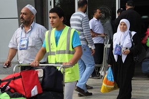 انتهاء وصول معتمري الفوج السابع عبر معبر رفح