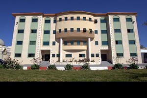 مكتب الوزير يفتتح مركزاً لتعليم القرآن