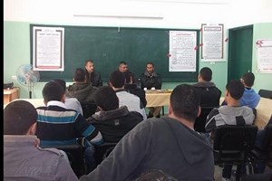 ملتقى عن الأسرى لطلاب مدرسة ثانوية برفح