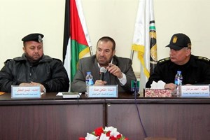 وزير الداخلية يُشيد بإنجازات الشرطة البحرية