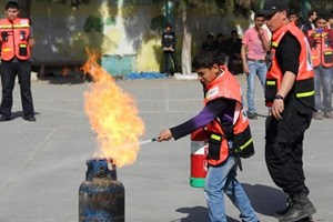  77 مهمة للدفاع المدني بخانيونس خلال مارس