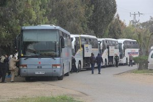 مغادرة 405 معتمرين عبر معبر رفح الأحد