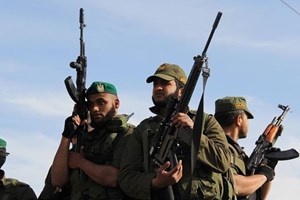 بالصور .. مسير عسكري للأمن الوطني بالوسطى