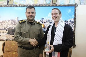 الإصلاح والتأهيل تُكرم "الصليب الأحمر"