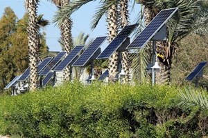 معابر غزة وحدودها مُضاءة بالطاقة الشمسية