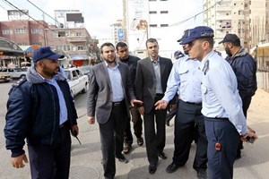 خانيونس: البلديات والمرور تُطلقان حملة لتنظيم وسط البلد