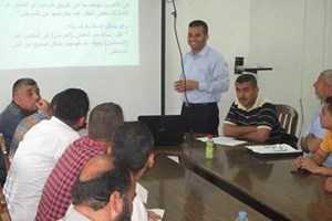 التوجيه السياسي ينظم سلسلة محاضرات لنزلاء سجن الكتيبة