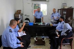 لجنة مشتركة لتقييم عمل مكاتب الإدارة لإدارات بالشرطة