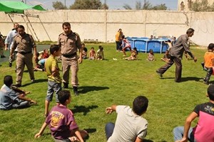 بالصور... افتتاح مخيم "مشاعل التحرير" لذوي نزلاء إصلاح الوسطى