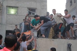 بالصور .. مجزرة جديدة بحق الآمنين في منازلهم برفح