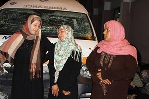 صور.. خانيونس تودع 70 شهيداً في اليوم 23 للعدوان