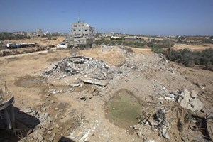 Photographs Show Extent of Destruction after Israeli Offensive on Khan Younis’ Al-Zanna Neighborhood
