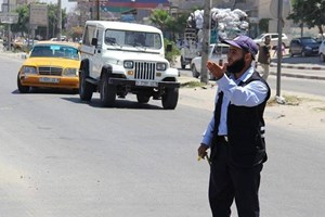 المساعد خالد النباهين : حبه للعمل و التزامه سبب تكريمه 