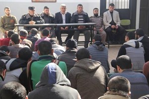 التوجيه السياسي بالشمال يفتتح دورة فقهية لـ 120 نزيل