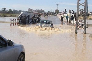 المغراقة تغمرها المياه والدفاع المدني يُخلي أكثر من 18 منزل