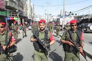 الشرطة العسكرية تُنظم مسير عسكري في رفح