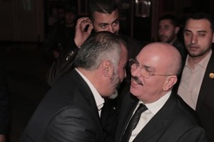 الأجهزة الأمنية تؤمن وصول السفير القطري "العمادي"