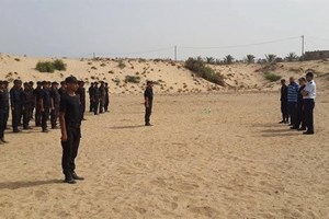 اللواء مصلح يتفقد موقع تدريب طلاب "كلية الرباط" بخانيونس