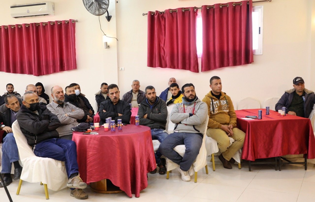 "المواصلات" و"المرور" تعقدان لقاءً مع سائقي الأجرة حول تنظيم "النقل العام"