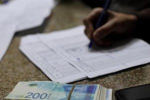 "شرطة الشرقية" بخانيونس تُنهي خلافًا ماليًا بقيمة 27 ألف شيكل