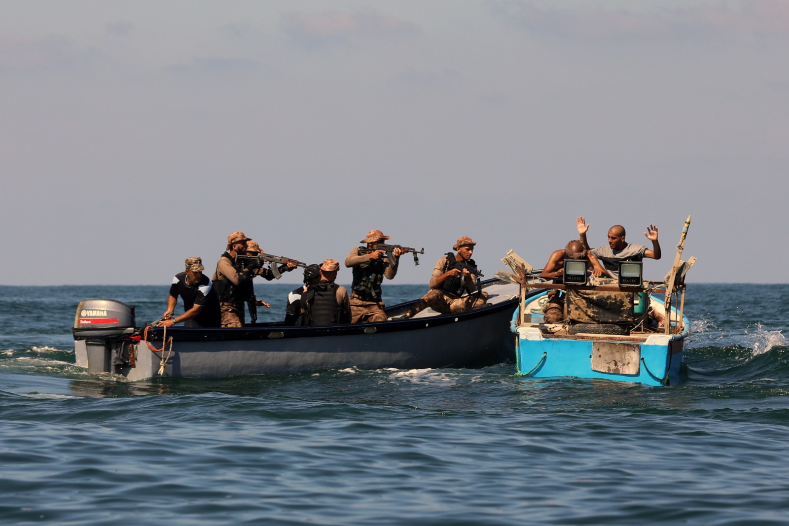 تدريبات دورة "الصاعقة الثالثة" لطلاب كلية الرباط بخان يونس