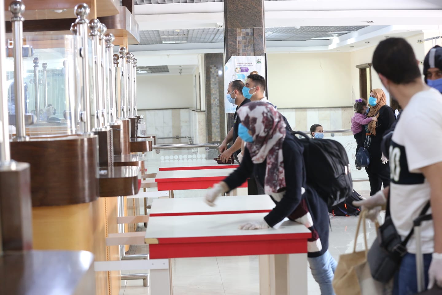 وصول أعداد من العالقين في مصر عبر معبر رفح