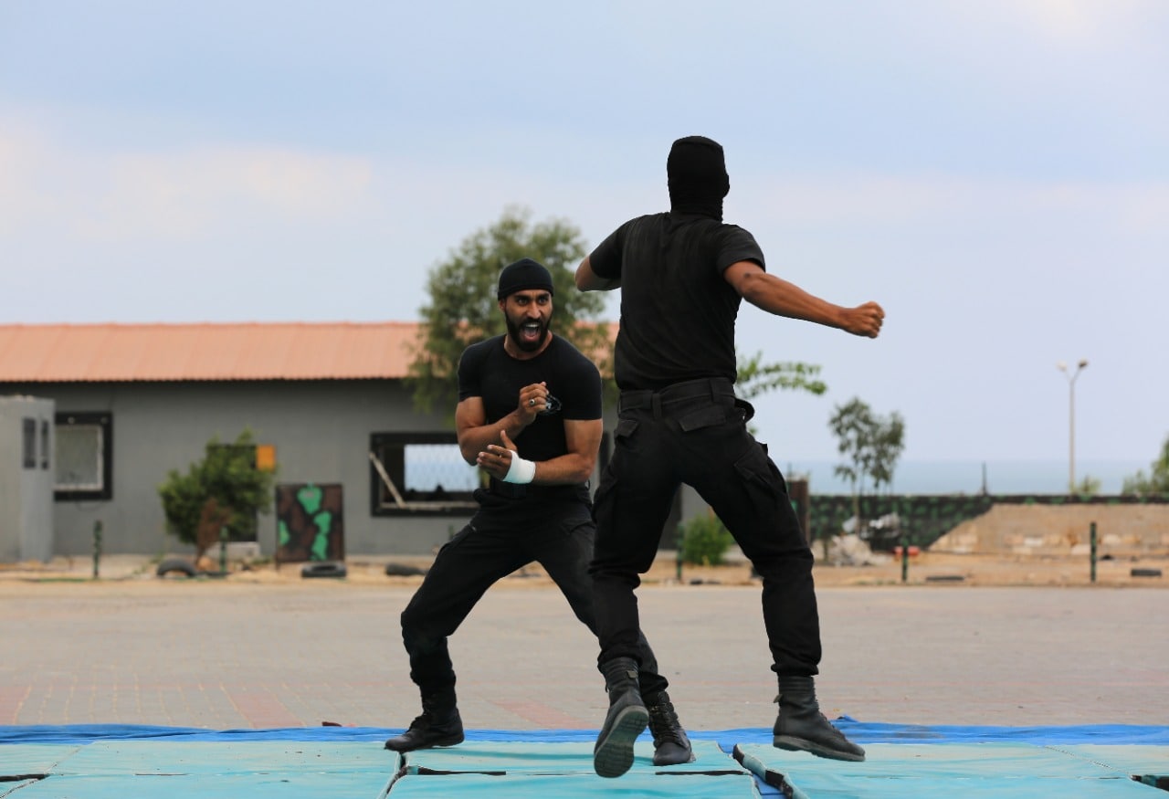 "مديرية التدريب" تُخرج دورتَي صف الضباط 27 والتأسيسية 35