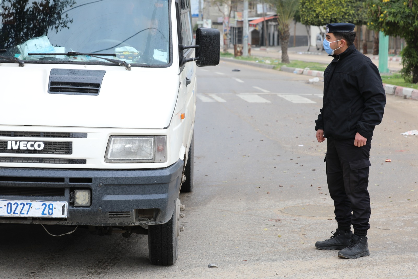 استمرار الإغلاق الكلي للمحال والمنشآت (الجمعة والسبت) للأسبوع الثامن