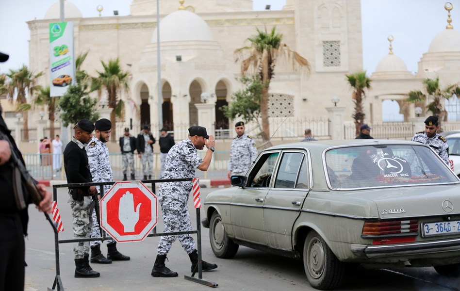 وزارة الداخلية تؤمن وتسهل حركة الجماهير في مسيرات العودة	
