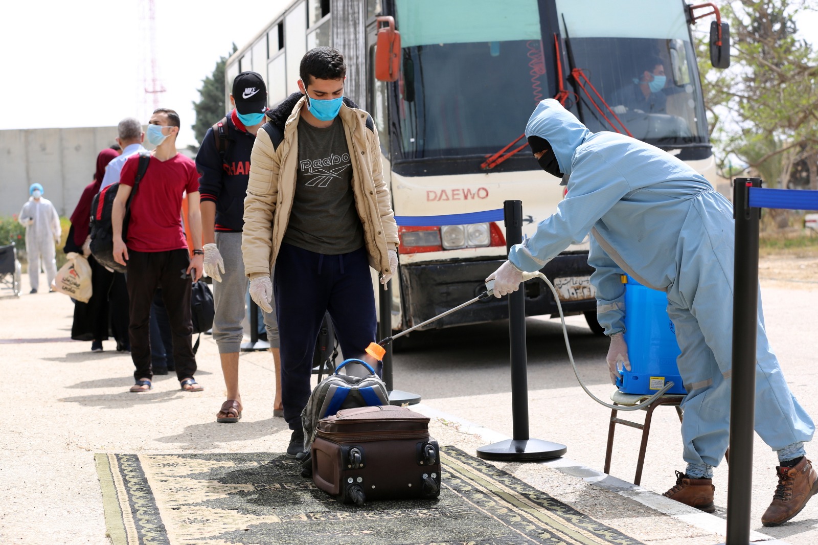 تسهيل وصول الفوج الثالث من العائدين عبر معبر رفح