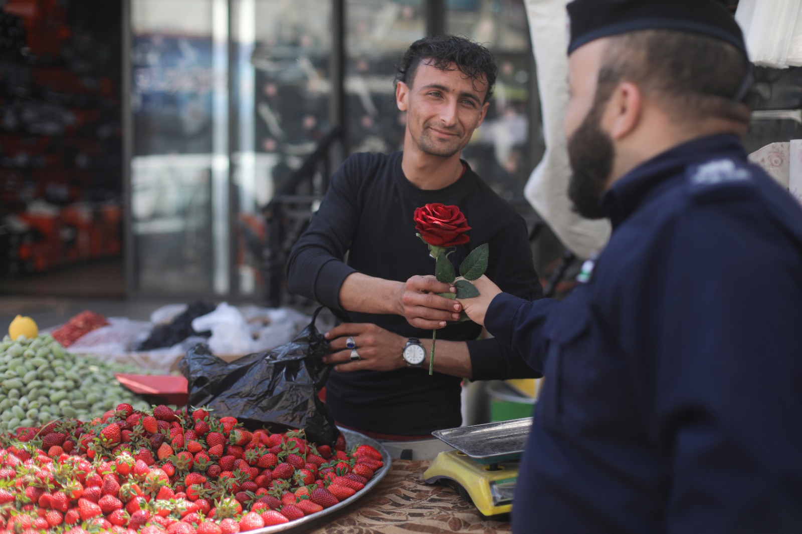 شرطة البلديات في رمضان.. عمل دؤوب لضبط الأسواق