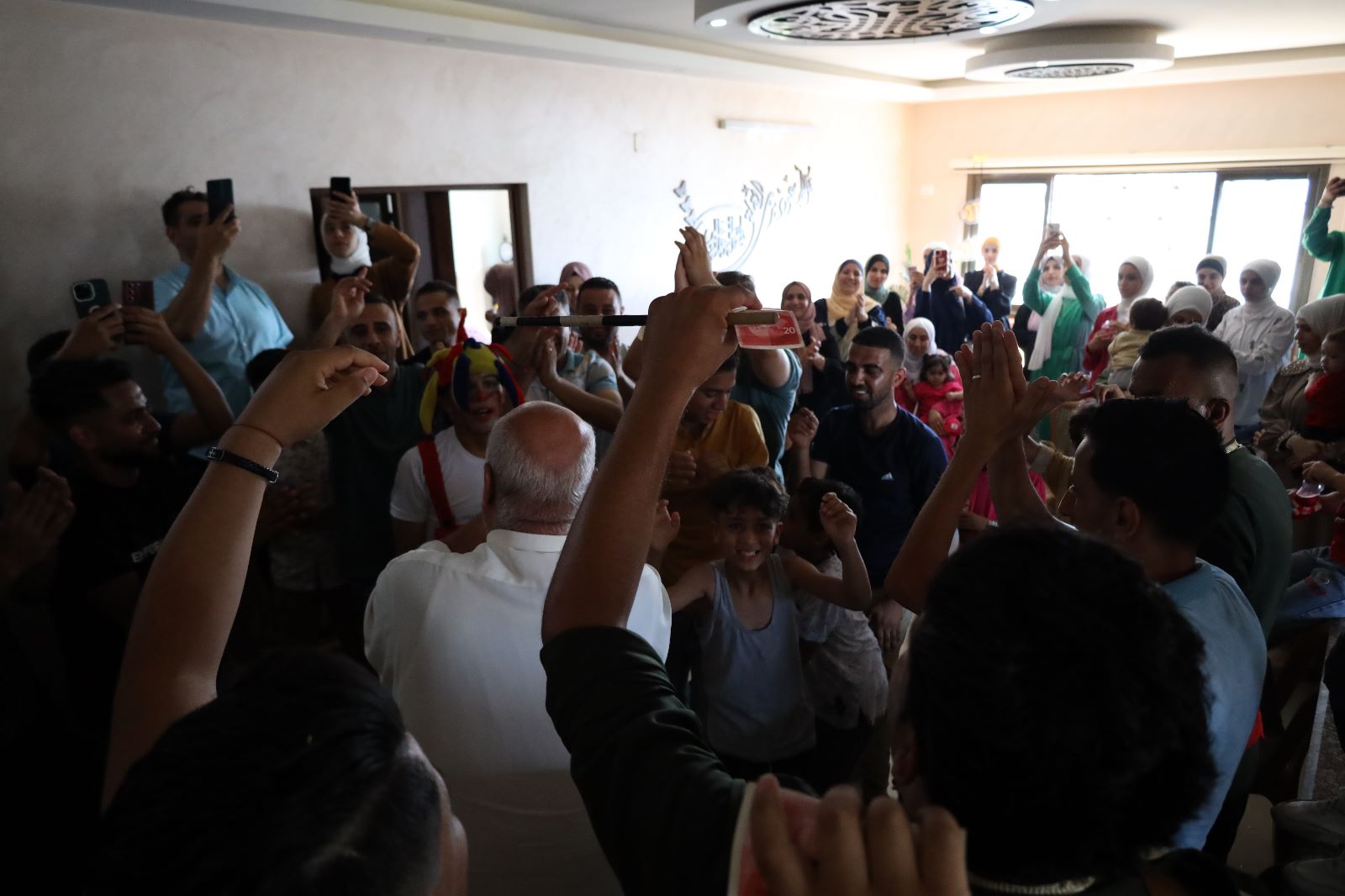 أجواء احتفال المواطنين في قطاع غزة بنتائج الثانوية العامة