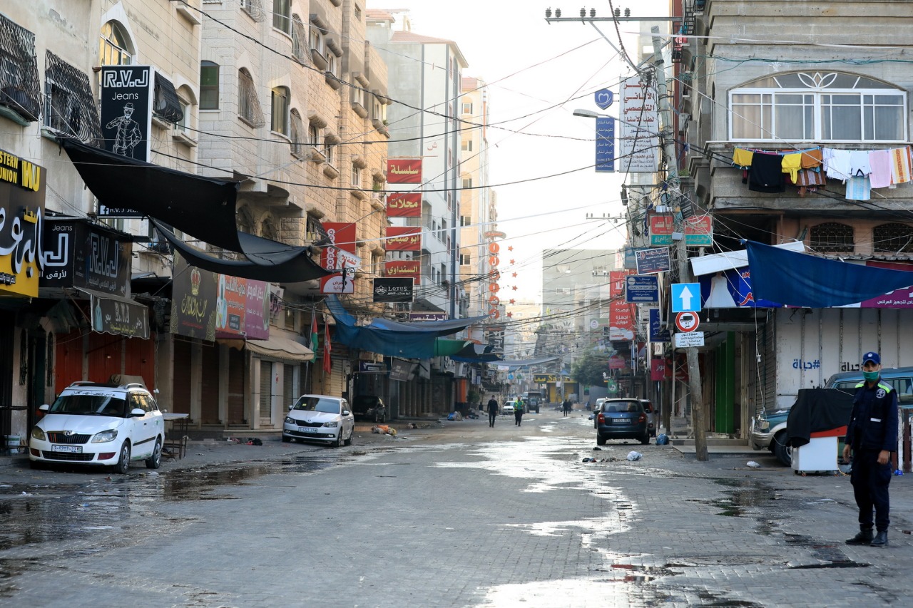 اليوم الخامس من حظر التجول في غزة لمواجهة "كورونا"
